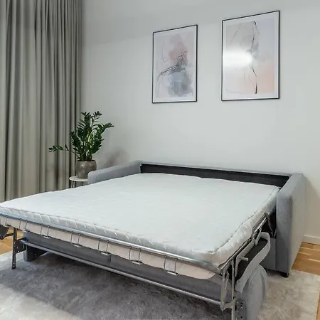 Uus Korter Rannarajoonis Daire *